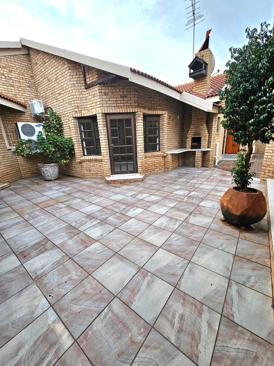 3 Bedroom Property for Sale in Jan Cillierspark Free State